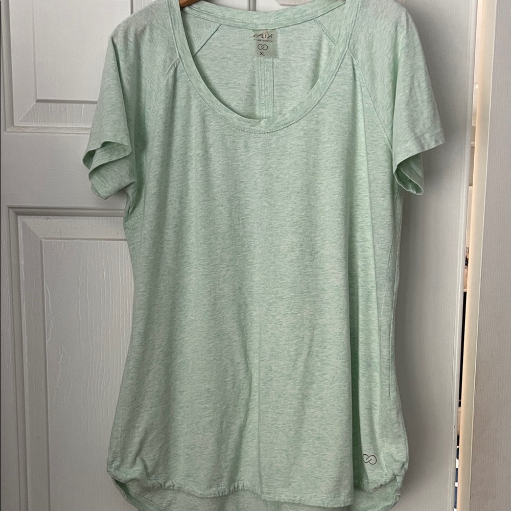 Cali's Mint Green Short Sleeve Top